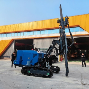 蓝色光伏潜孔钻机