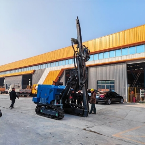 蓝色光伏潜孔钻机