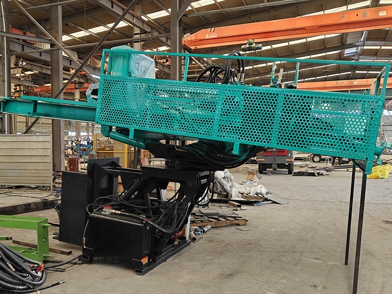 吊改钻护坡钻机蓝色