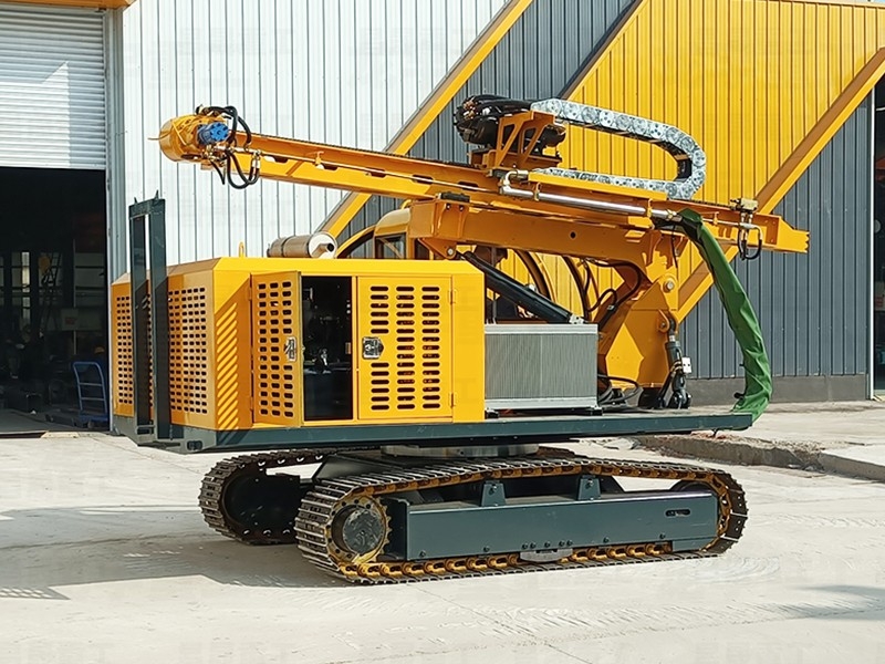 液压光伏打桩机驾驶室款