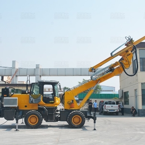 8米轮式隧道钻机