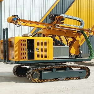 液压光伏打桩机驾驶室款